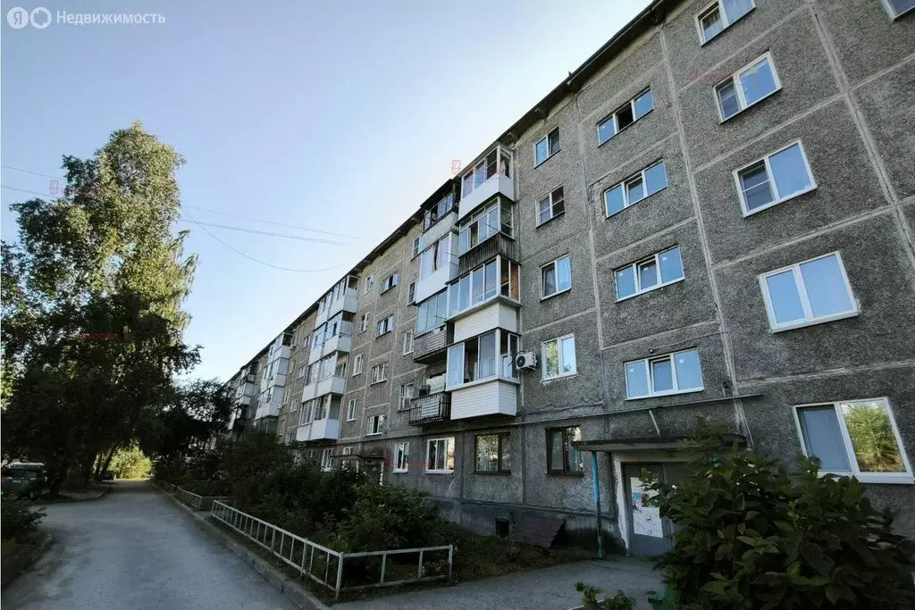 2-комнатная квартира: Первоуральск, Комсомольская улица, 1Б (38.1 м) - Фото 1