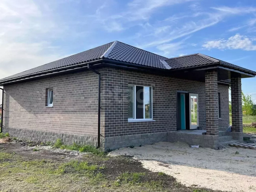 Дом в Белгородская область, Белгородский район, Пушкарское с/пос, с. ... - Фото 0