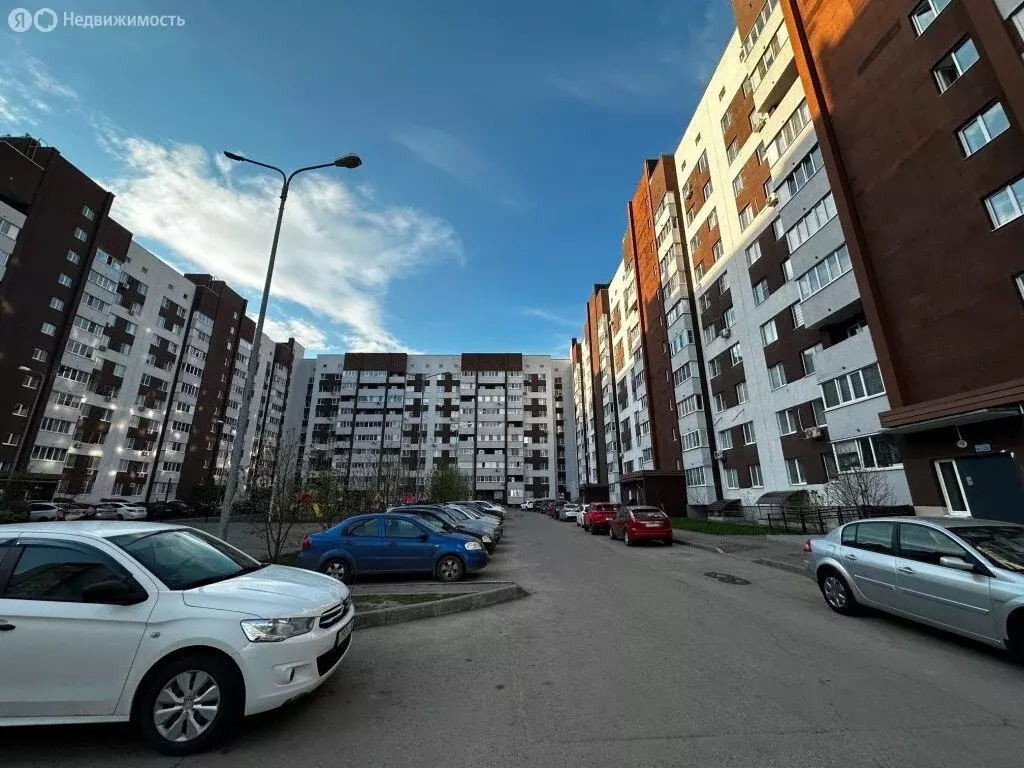 3-комнатная квартира: Пенза, улица 65-летия Победы, 23 (70 м) - Фото 0