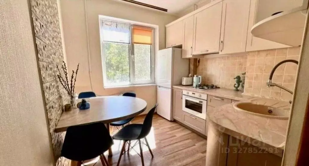 2-к кв. Крым, Симферополь ул. Куйбышева, 31 (48.0 м) - Фото 1