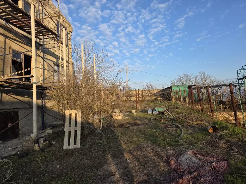 Дом в Крым, Ленинский район, Щелкино городское поселение, Энергетик-2 ... - Фото 2