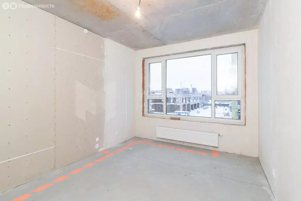 1-комнатная квартира: Тюмень, улица Павла Фитина, 3 (43 м) - Фото 1