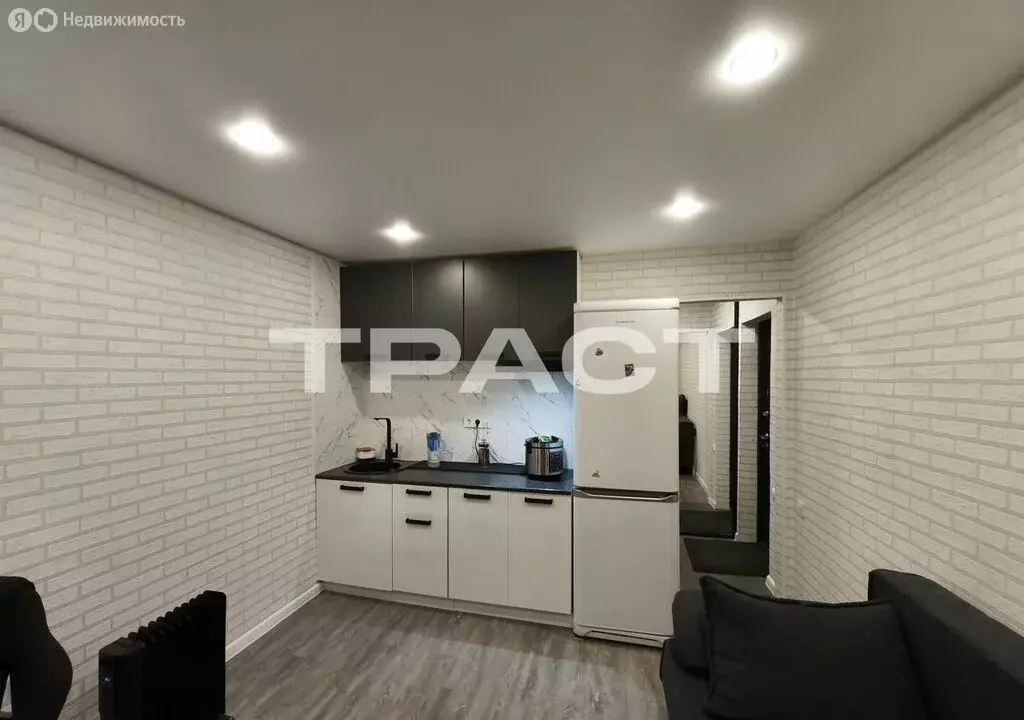 1-комнатная квартира: Воронеж, улица Антокольского, 8 (18 м) - Фото 1