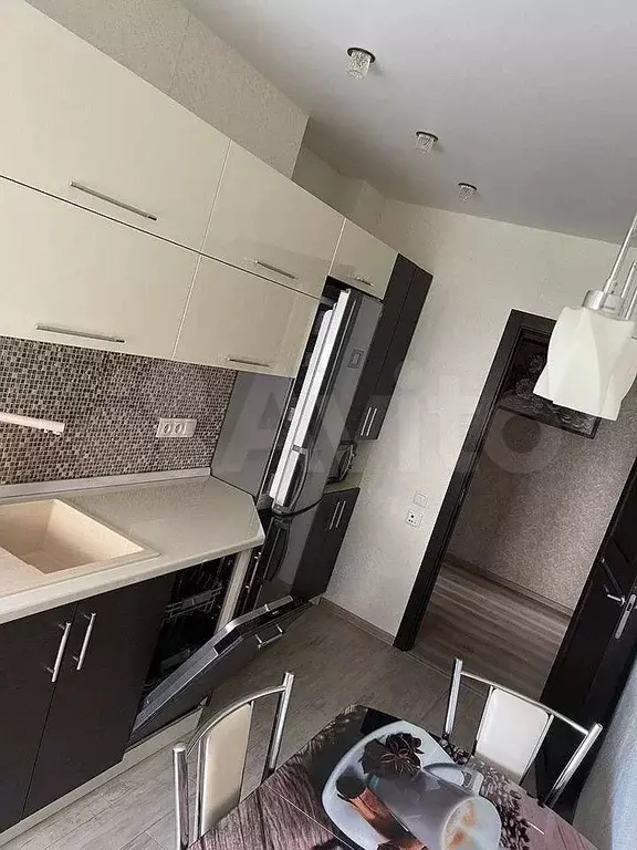 2-к. квартира, 60 м, 3/7 эт. - Фото 0