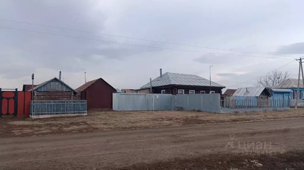 Дом в Башкортостан, Абзелиловский район, Таштимеровский сельсовет, д. ... - Фото 2
