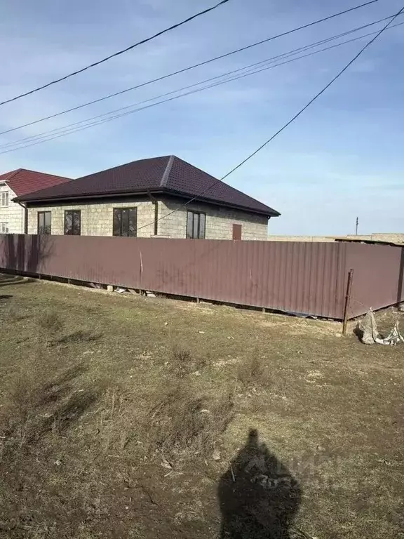 Дом в Астраханская область, Приволжский район, с. Бирюковка Дорожная ... - Фото 2