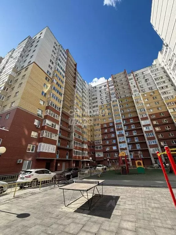 3-к кв. Тюменская область, Тюмень ул. Салтыкова-Щедрина, 58 (79.6 м) - Фото 1