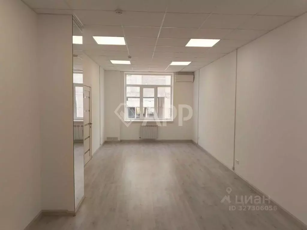 Офис в Краснодарский край, Новороссийск ул. Энгельса, 32 (32 м) - Фото 1