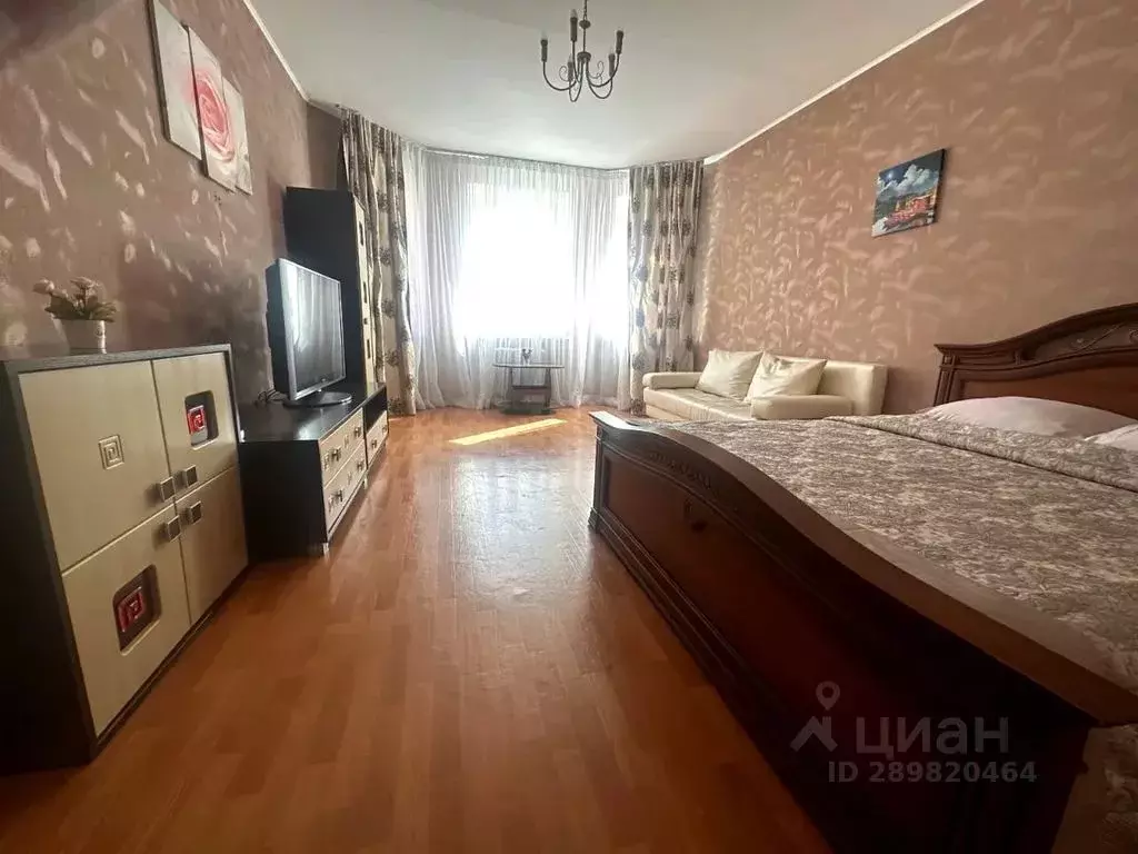 1-к кв. Тюменская область, Тюмень ул. Циолковского, 9 (46.0 м) - Фото 1