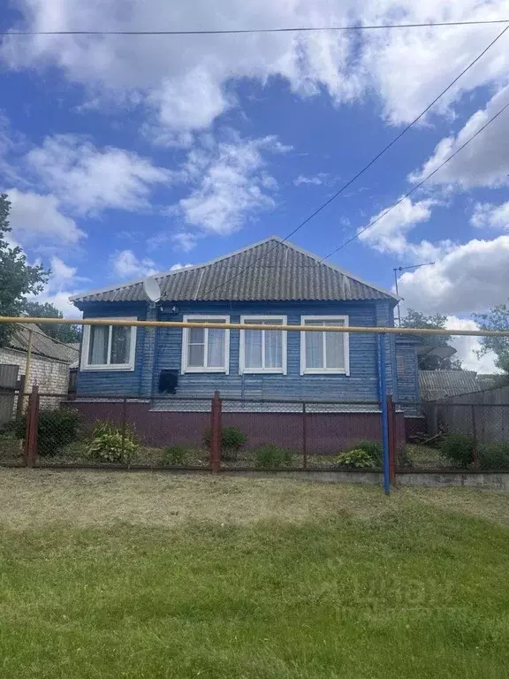Дом в Курская область, Обоянский район, Гридасовский сельсовет, с. ... - Фото 1