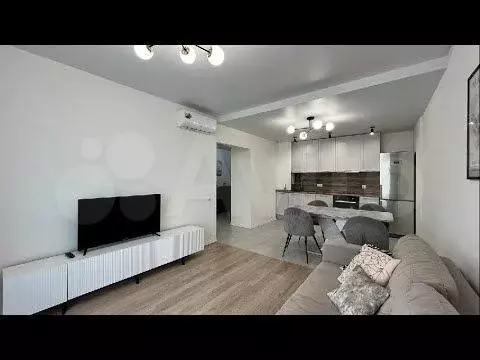 4-к. квартира, 100 м, 18/33 эт. - Фото 1