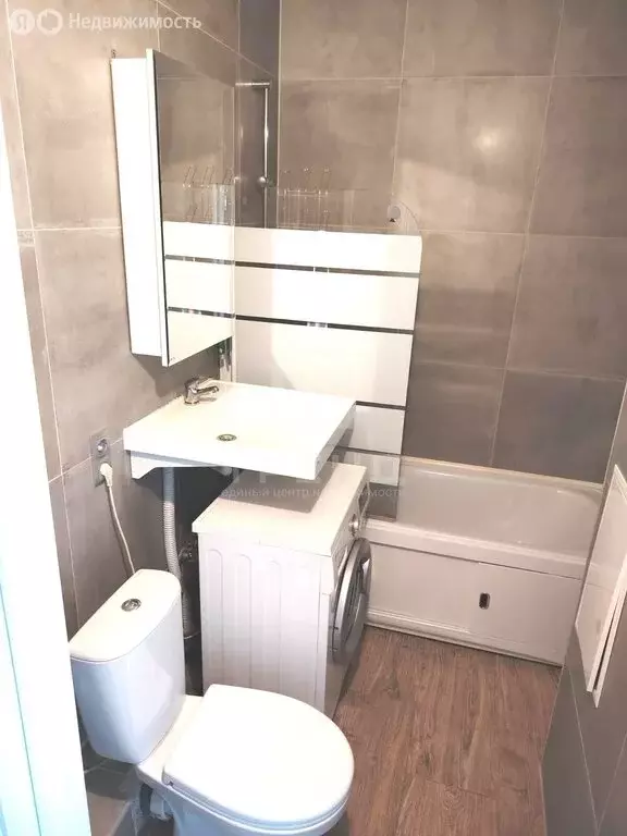 1-комнатная квартира: Колтуши, улица Иоанна Кронштадтского, 11 (36 м) - Фото 0