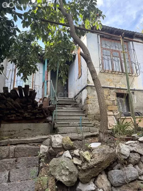 2-комнатная квартира: Ялта, улица Кирова, 95 (50.7 м) - Фото 1