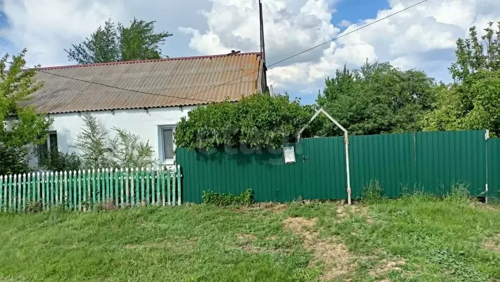 Дом в Саратовская область, Советский район, Пушкинское муниципальное ... - Фото 1
