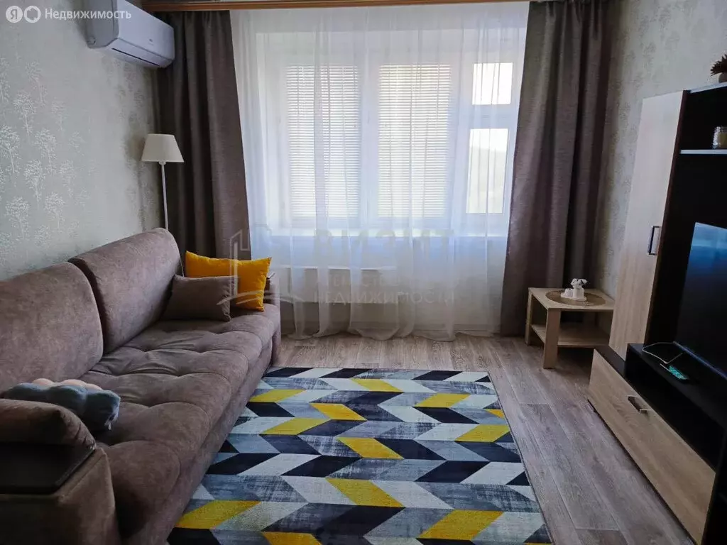 2-комнатная квартира: Нижнекамск, проспект Строителей, 46 (46.2 м) - Фото 1