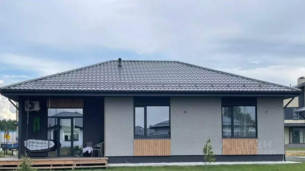 Дом в Свердловская область, Первоуральск муниципальный округ, с. ... - Фото 1