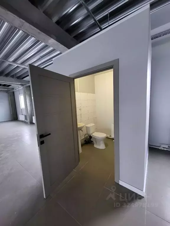 Помещение свободного назначения в Пермский край, Пермь ул. Героев ... - Фото 2