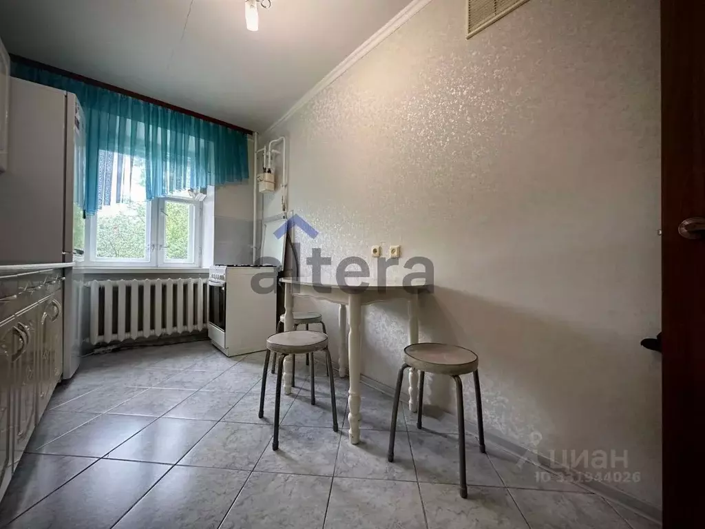2-к кв. Татарстан, Казань ул. Родины, 37 (50.0 м) - Фото 2