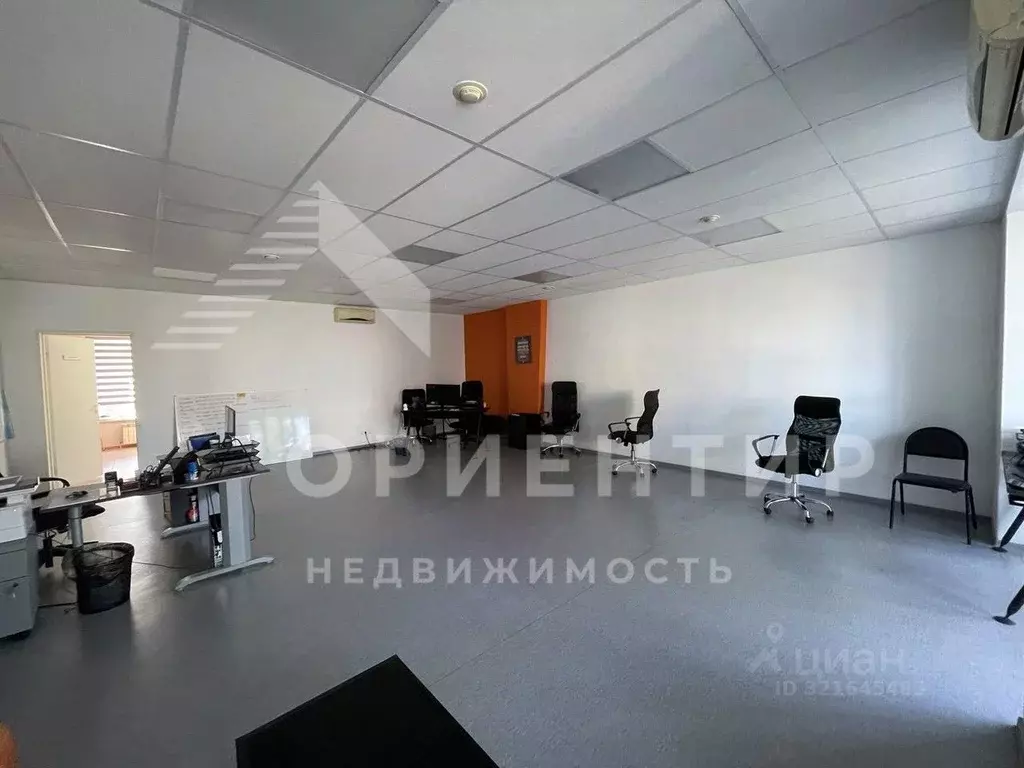 Офис в Свердловская область, Екатеринбург ул. Барвинка, 14 (90 м) - Фото 1