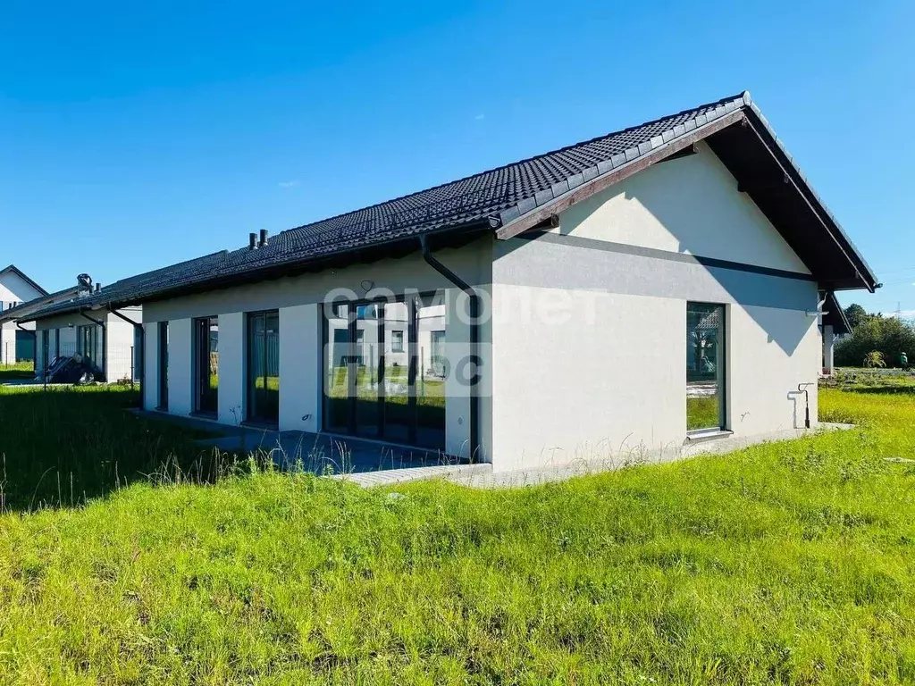 Дом в Калининградская область, Гурьевский муниципальный округ, пос. ... - Фото 1