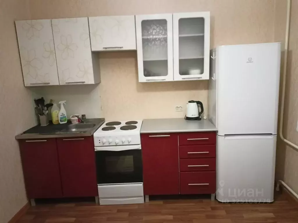 1-к кв. Курская область, Курск просп. Вячеслава Клыкова, 54 (38.0 м) - Фото 1