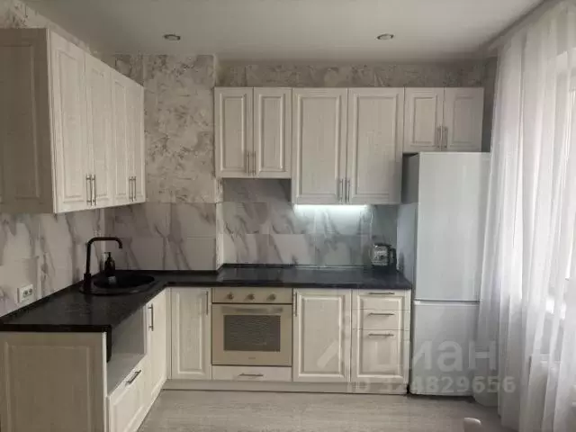 Студия Омская область, Омск ул. Леонида Маслова, 8 (36.0 м) - Фото 1