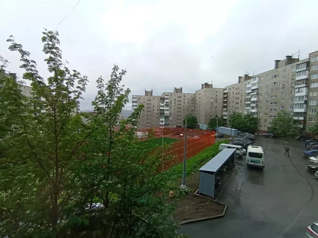 3-комнатная квартира: Мурманск, улица Капитана Маклакова, 31 (59 м) - Фото 0