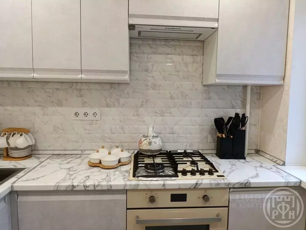 3-к кв. Ленинградская область, Выборгский район, Рощино пгт ул. ... - Фото 1