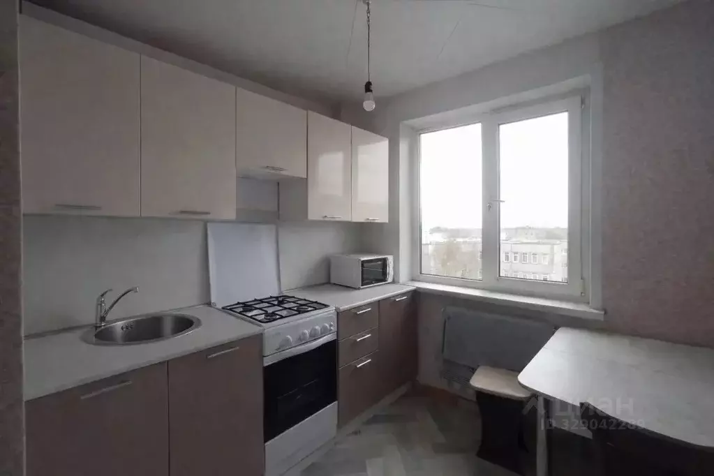 2-к кв. Оренбургская область, Кувандык ул. Маршала Жукова, 7 (45.1 м) - Фото 1