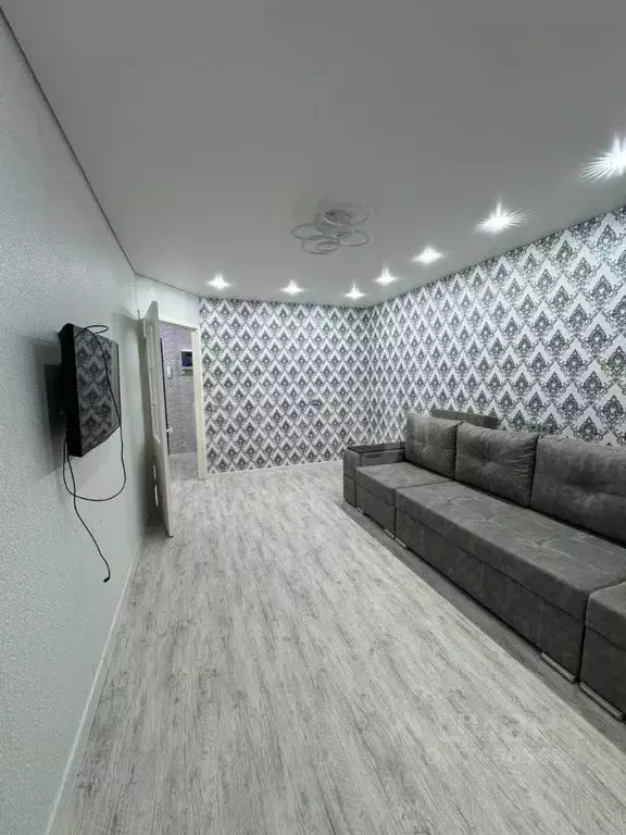 1-к кв. Татарстан, Набережные Челны ул. Авангардная, 41 (40.0 м) - Фото 2