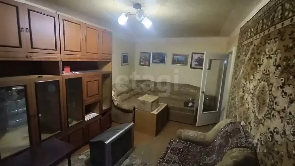 2-к кв. Белгородская область, Старый Оскол Интернациональный мкр, 10 ... - Фото 1