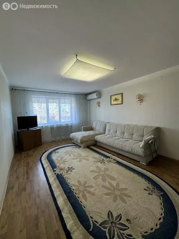 3-комнатная квартира: Астрахань, Боевая улица, 45/8 (72 м) - Фото 1