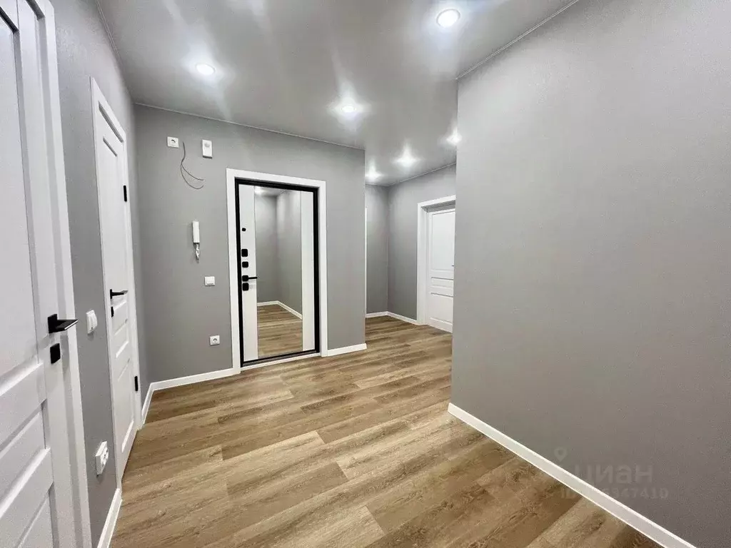 2-к кв. Калужская область, Калуга ул. Минская, 23к1 (64.0 м) - Фото 0