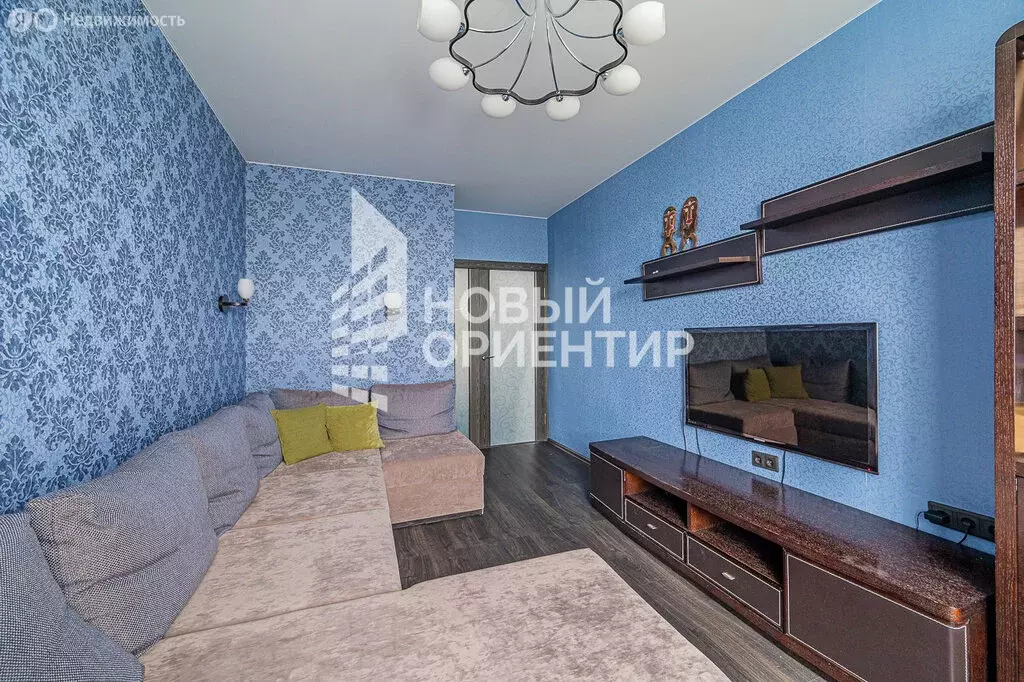 3-комнатная квартира: Екатеринбург, улица Краснолесья, 145 (81.2 м) - Фото 1