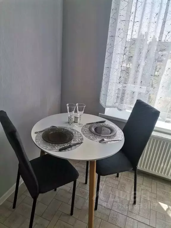 1-к кв. Волгоградская область, Волгоград ул. Тракторостроителей, 27 ... - Фото 0