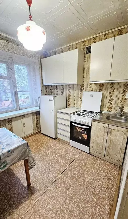 2-к кв. Московская область, Электросталь ул. Победы, 13к1 (43.0 м) - Фото 2