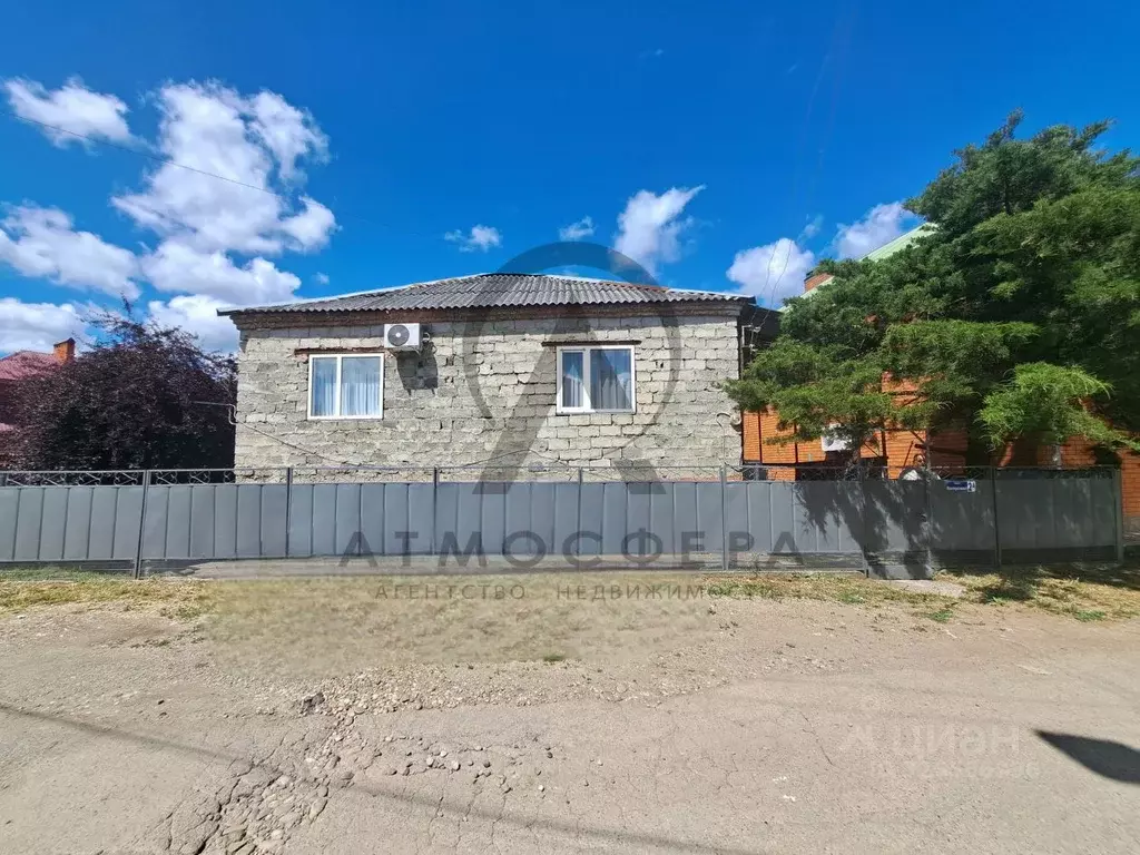 Дом в Краснодарский край, Апшеронск Кооперативный пер. (142 м) - Фото 0