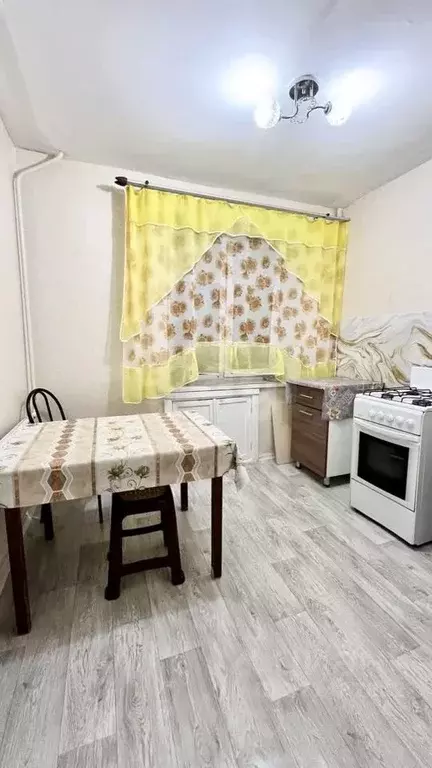 1-к кв. Саратовская область, Энгельс 1-й мкр, 13 (31.9 м) - Фото 1