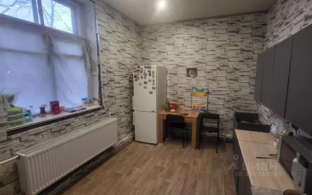 3-к кв. Ленинградская область, Новая Ладога Волховский район, ул. ... - Фото 2