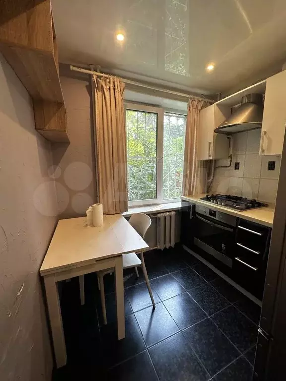 2-к. квартира, 42 м, 1/5 эт. - Фото 0