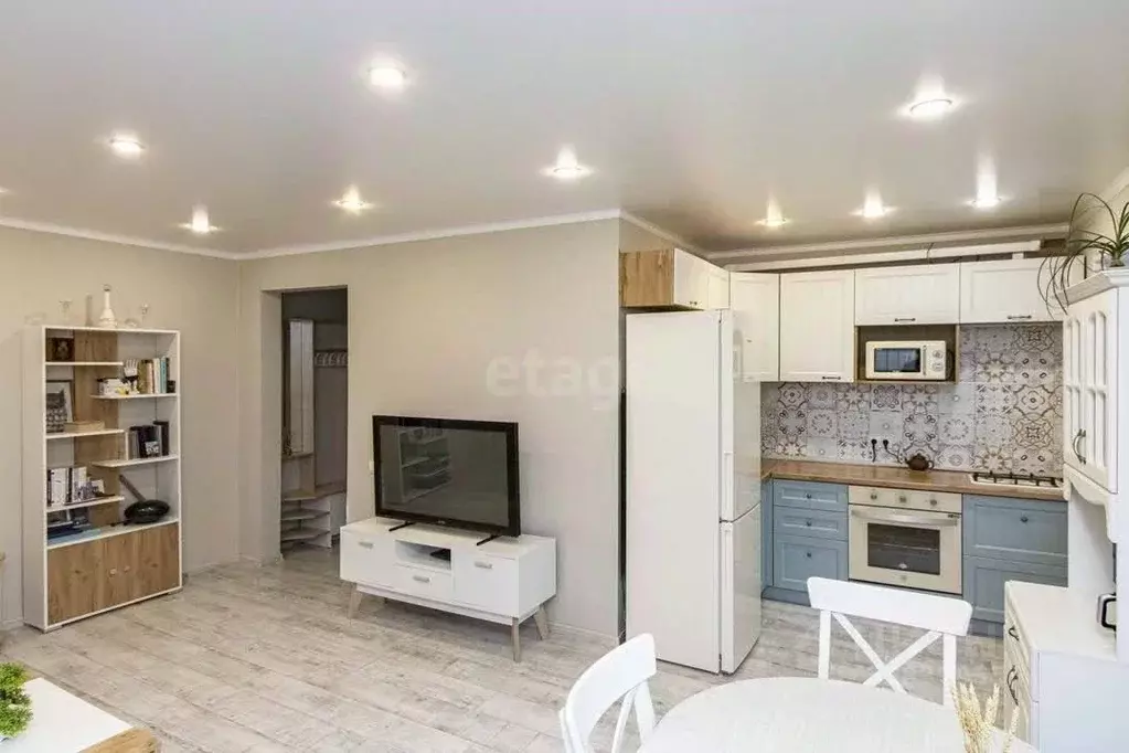 1-к кв. Тюменская область, Тюмень Жигулевская ул., 2 (44.3 м) - Фото 1