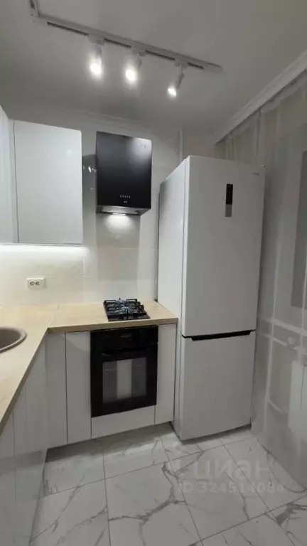 1-к кв. Московская область, Серпухов Осенняя ул., 35 (30.2 м) - Фото 2