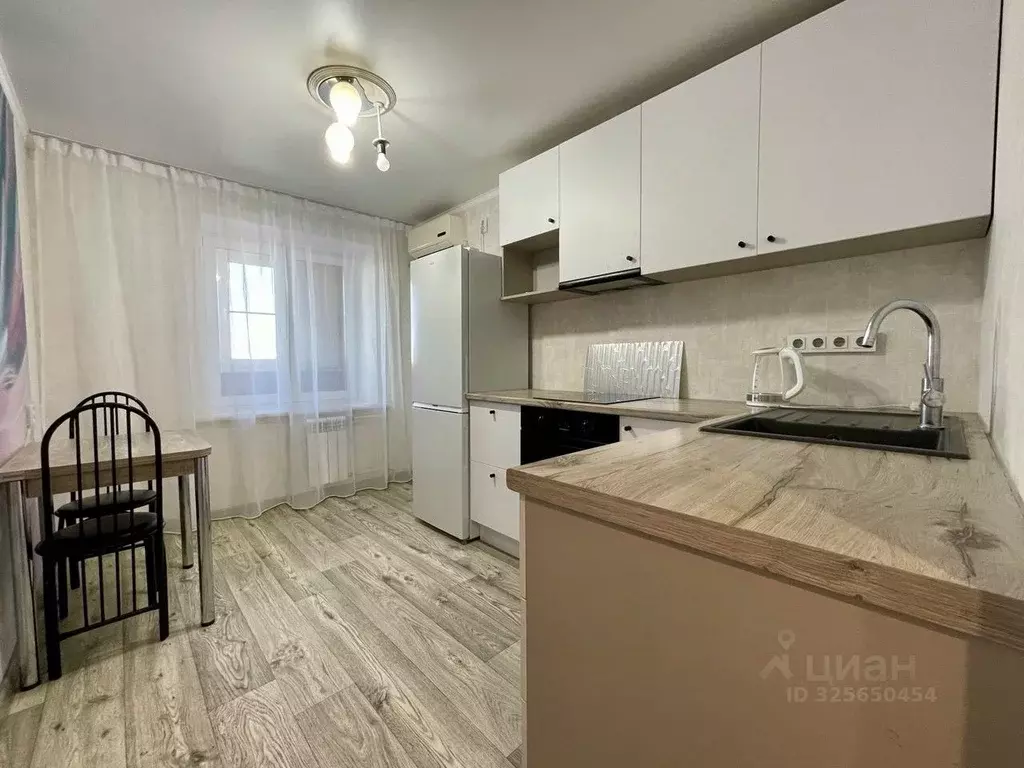 1-к кв. Самарская область, Тольятти ул. Ворошилова, 8 (40.0 м) - Фото 0