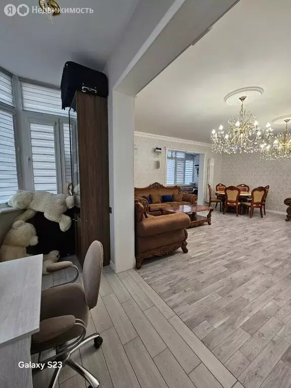 3-комнатная квартира: Махачкала, улица Даниялова, 101 (144 м) - Фото 1