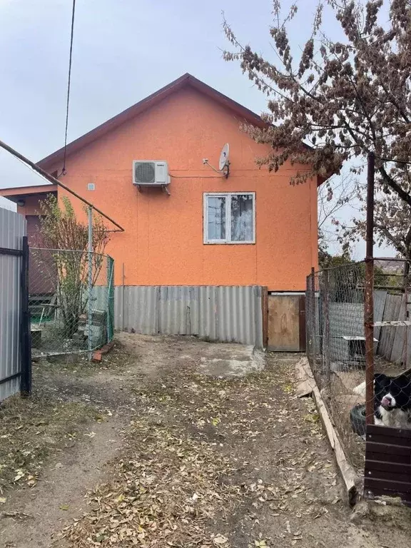 Дом в Саратовская область, Саратов Октябрьский мкр, 4-я линия, 26 (32 ... - Фото 1