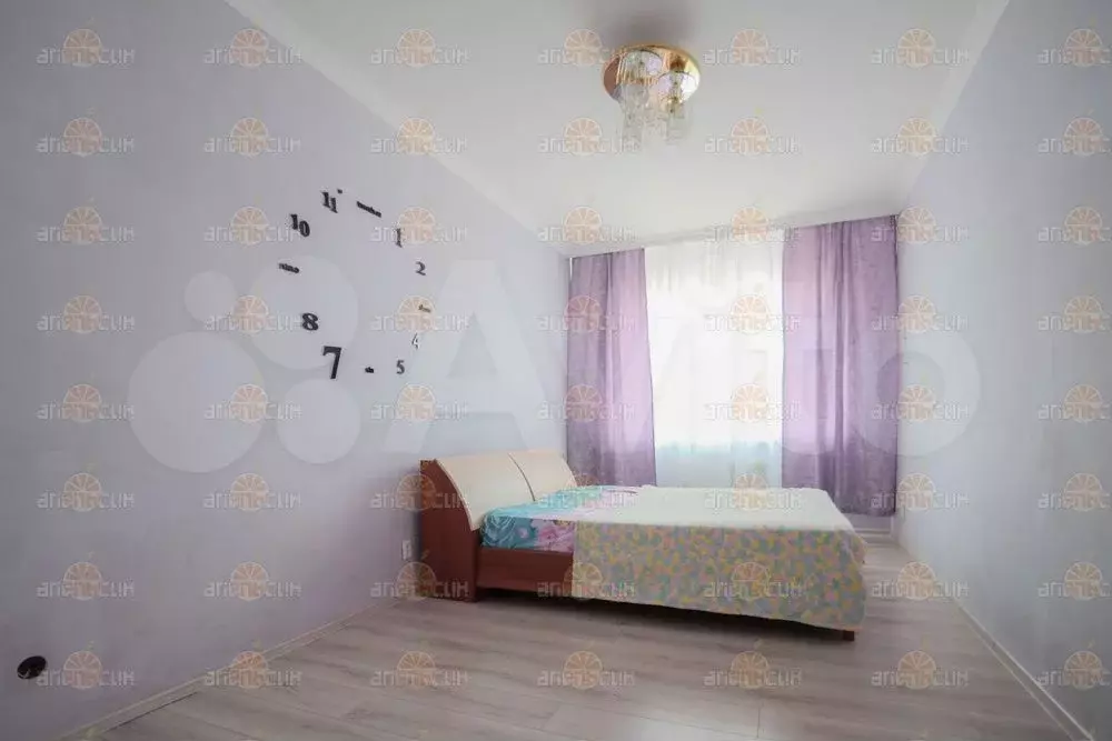 2-к. квартира, 55 м, 3/3 эт. - Фото 0