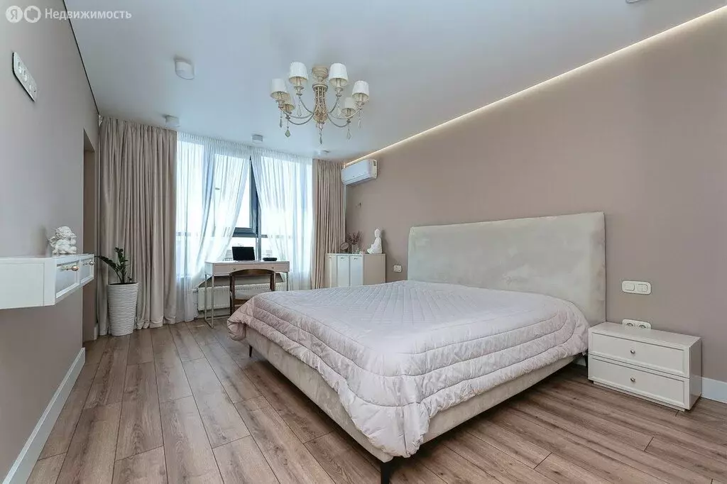 3-комнатная квартира: Краснодар, Дальняя улица, 8к2 (150 м) - Фото 1