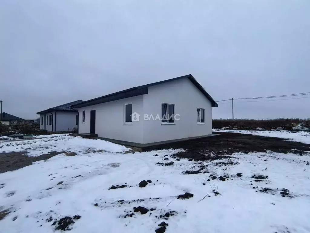 Дом в Калининградская область, Гурьевский муниципальный округ, пос. ... - Фото 1