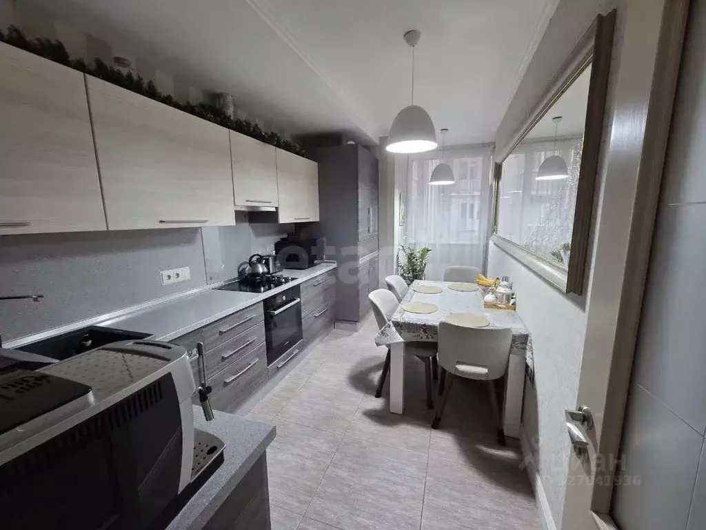 2-к кв. Севастополь ул. Колобова, 22/3 (64.0 м) - Фото 2