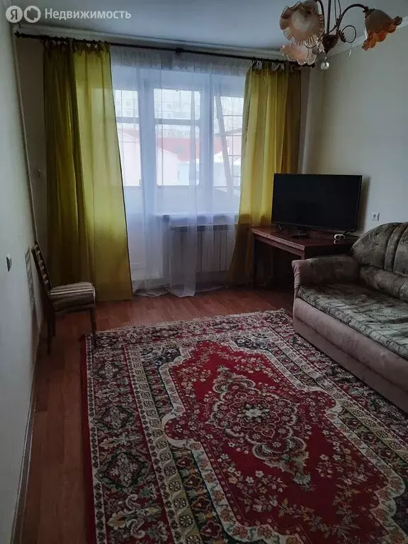 1-комнатная квартира: Белгород, улица Есенина, 40 (36 м) - Фото 1